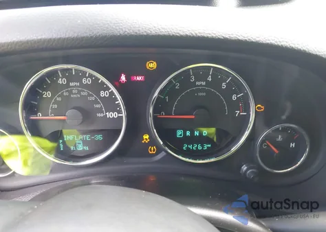 2016 Jeep Wrangler Unlimited Black Bear из США, поврежденный, VIN 1C4BJWDG5GL187390